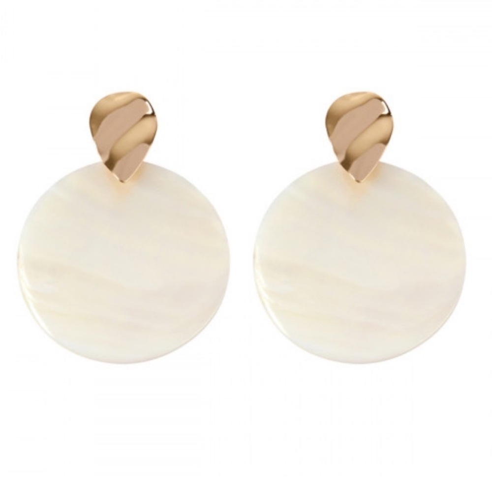 2/$15 - Seashell Statement Drop Earrings Cream Gold Coastal Boho Chic